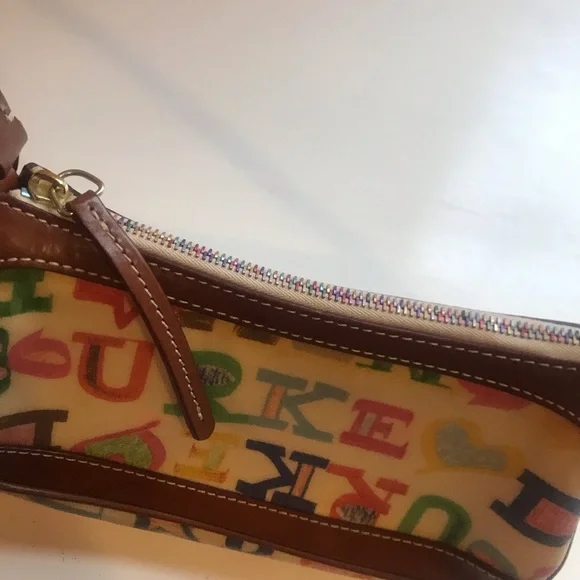 Vintage Dooney and Bourke Purse - Picture 2 of 4